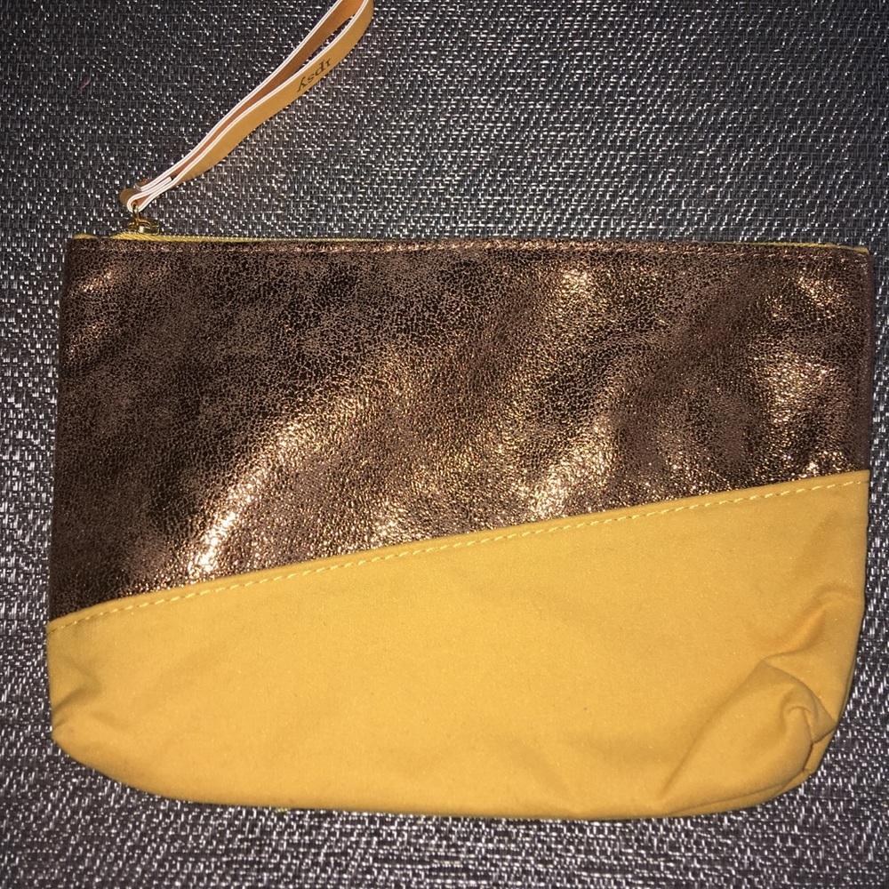 ⭐️ 3/$10 Ipsy Makeup bag